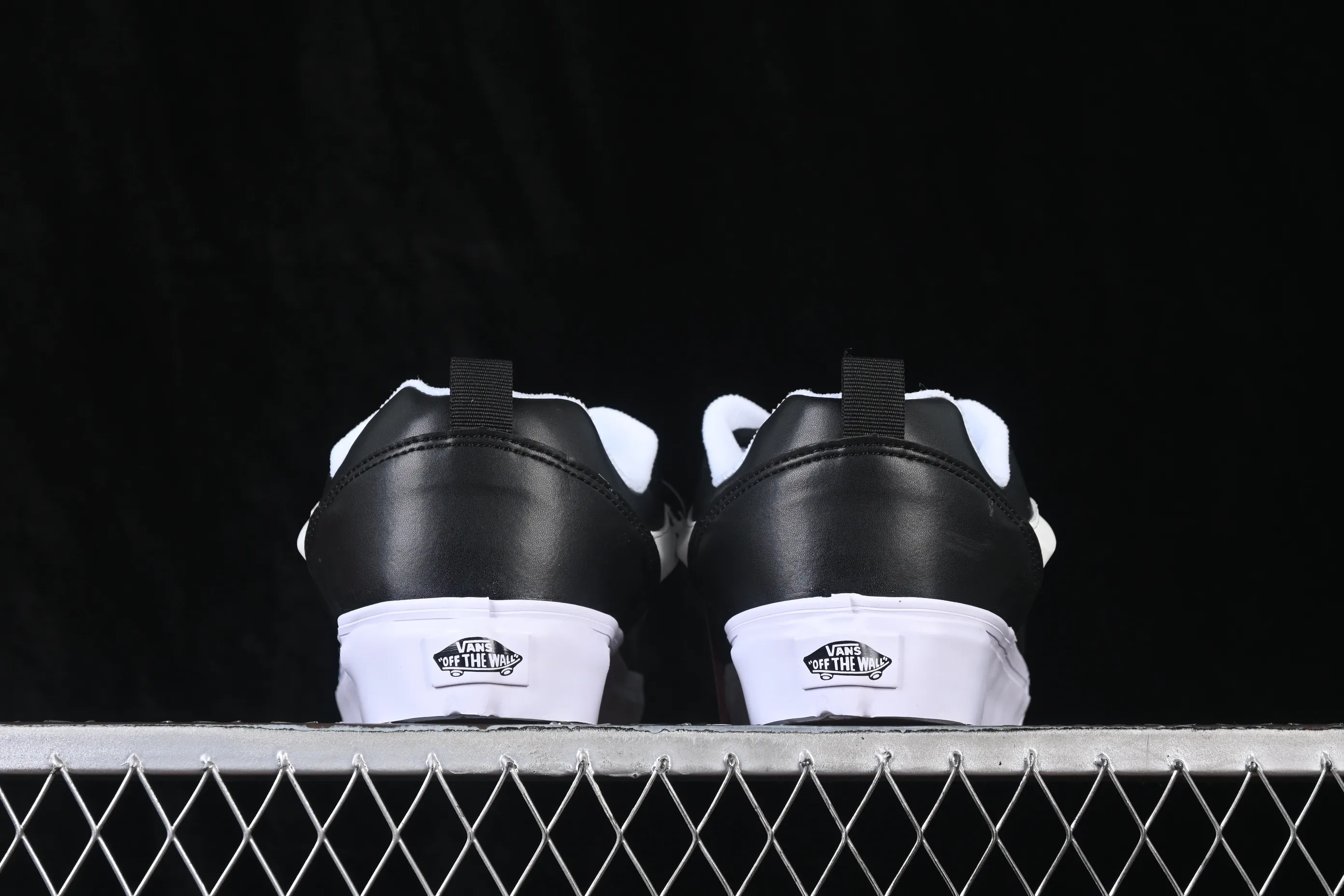 All categories Vans Vans series Vans Low Vans low-top Vans Knu-Skool Vr3 Vans low-top casual sports skateboard shoes VN000EB5BLA